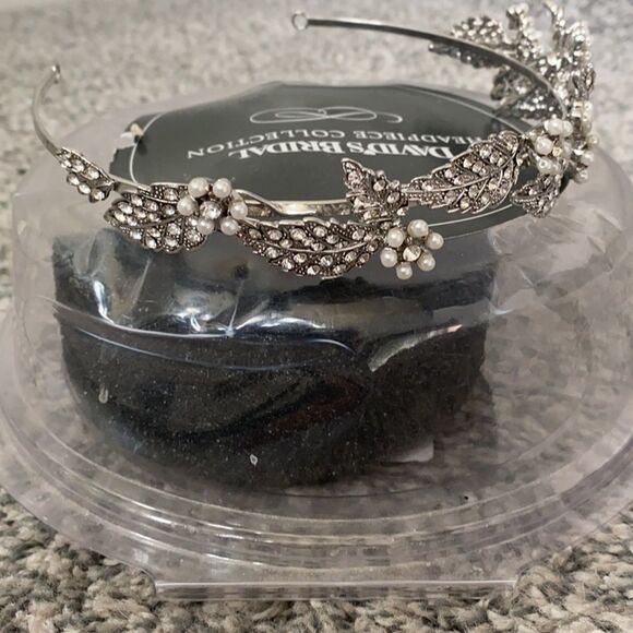David’s bridal silk road headband NWT main image 7